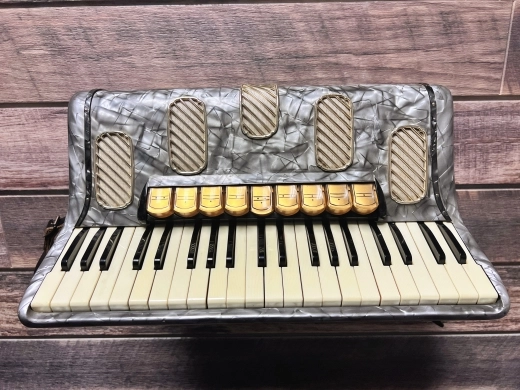 CAMILLO ACCORDION 6